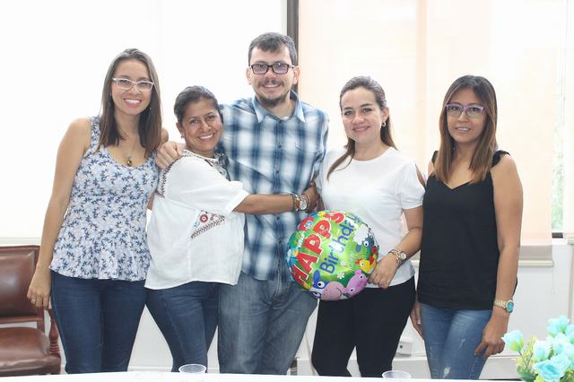 Ingrith Niño, Yohana Ortiz, Pilar Bermeo, Oscar Gutiérrez y Andrea Muñoz.